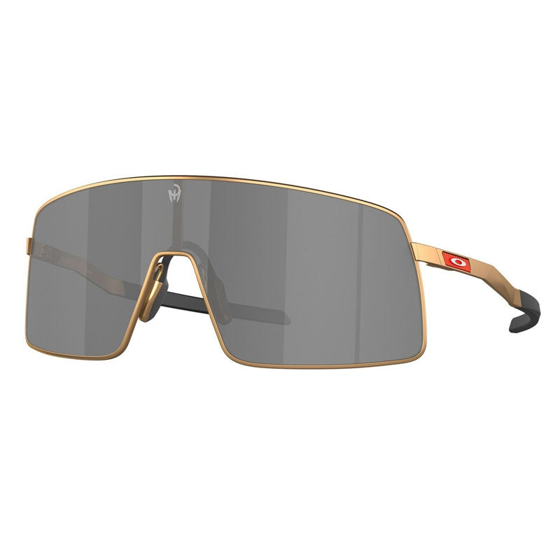 Oakley Sunglasses, Model: 0OO6013 Colour: 05