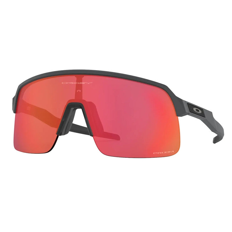 Oakley Sunglasses, Model: 0OO9463 Colour: 04