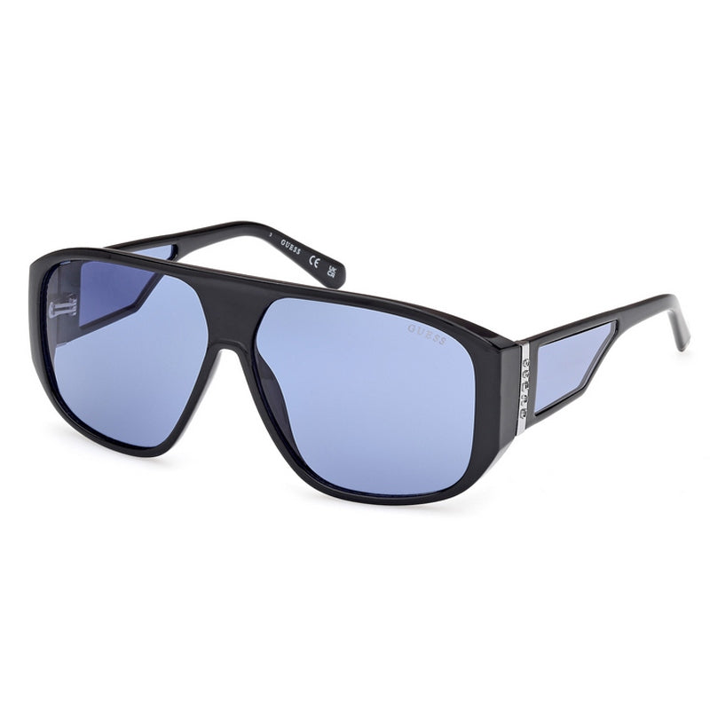 Guess Sunglasses, Model: GU00135 Colour: 01V