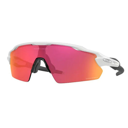 Oakley Sunglasses, Model: OO9211 Colour: 921104