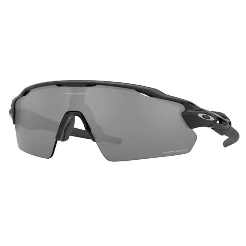 Oakley Sunglasses, Model: OO9211 Colour: 921122