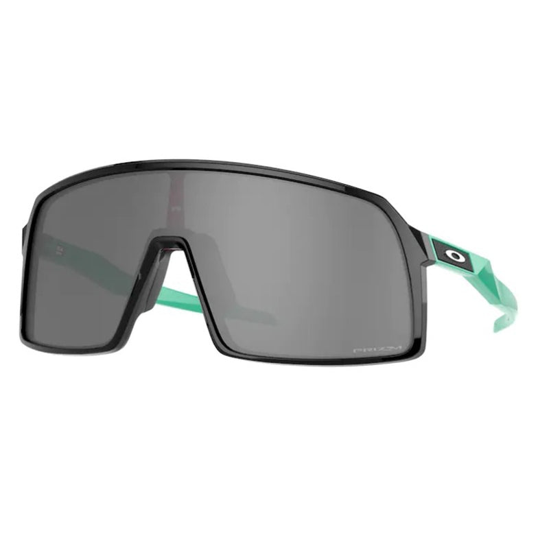 Oakley Sunglasses, Model: OO9406 Colour: 32