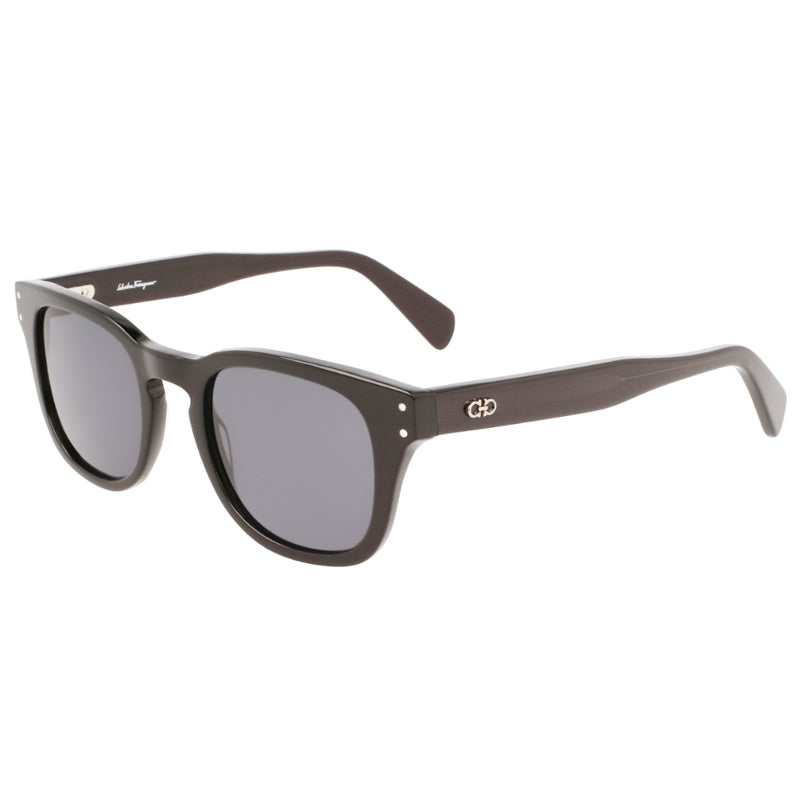 Salvatore Ferragamo Sunglasses, Model: SF1057S Colour: 001